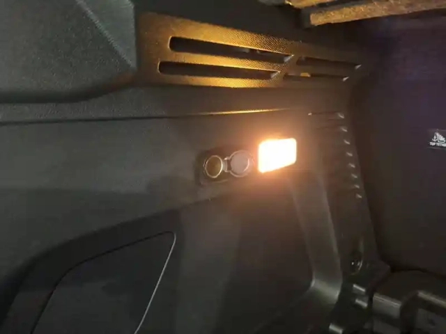 Citroën C5 Aircross puretech 180 s&amp;s eat8 — photo 14