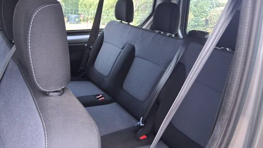 Opel Vivaro Combi 1.6 CDTi BiTurbo 125 - Pack Clim + – 2017 – 126133 km – Diesel – Boîte Manuelle — photo 5