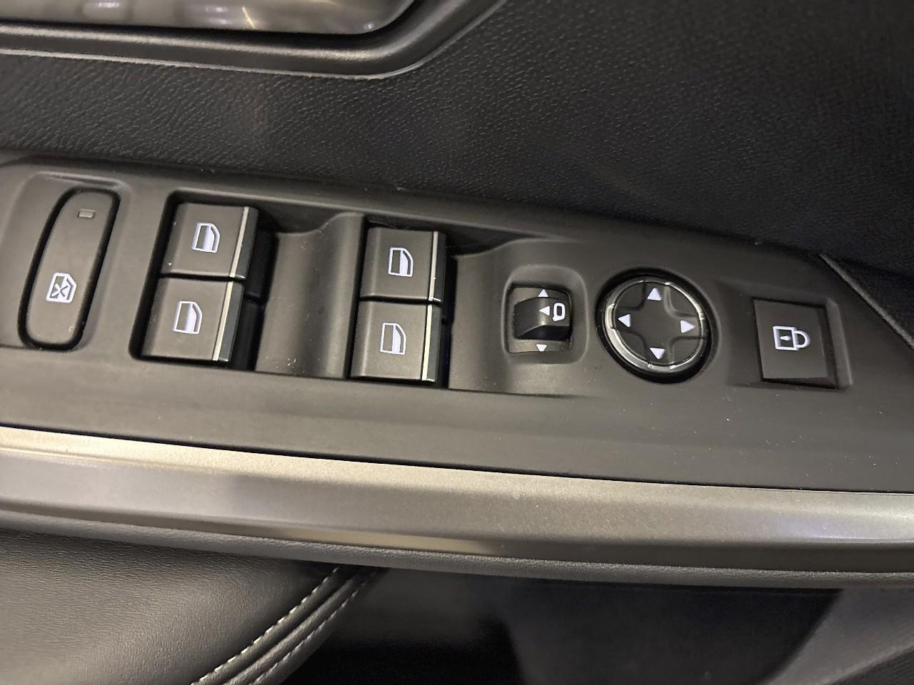 Peugeot 5008 hybrid 145 e-dcs6 gt — photo 18