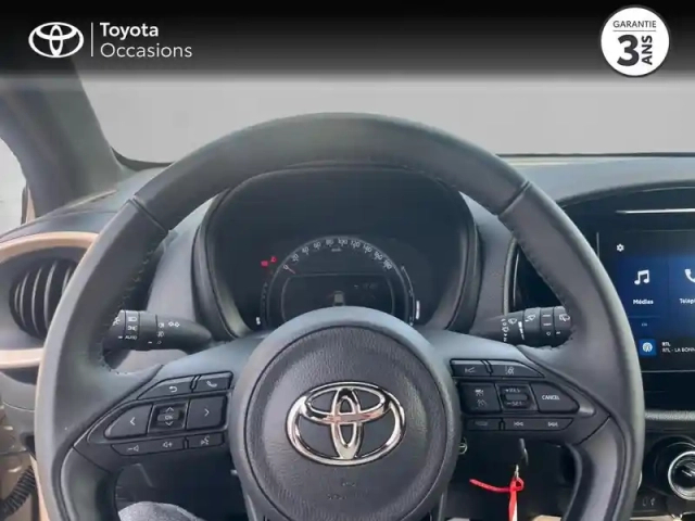 Toyota Aygo X 1.0 vvt-i 72ch design my24 — photo 13