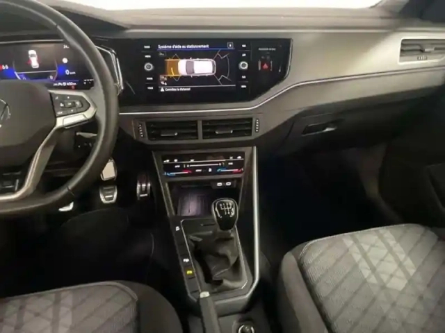Volkswagen Polo 1.0 tsi 95 s&amp;s bvm5 r-line edition — photo 10