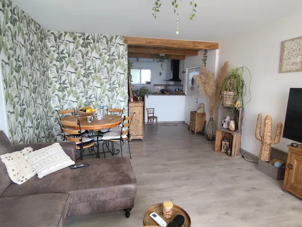 Appartement T3 Lumineux de 71 m2 avec Terrasse Cave et Garag