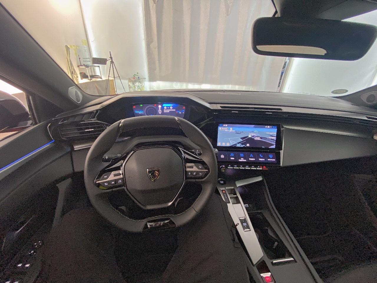 Peugeot 308 electrique 55 kwh 156ch gt — photo 12