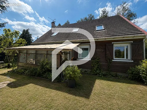 Maison 8 pièces 140 m²