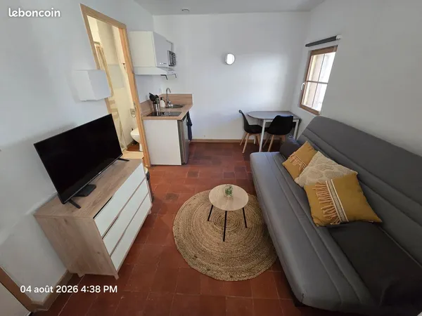 Studio meublé 14m² TOUT INCLUS (Wifi, Élec, Eau) - Centre / 1er ét