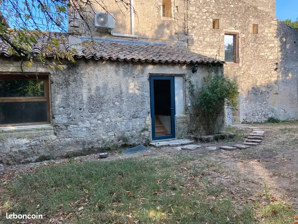 Appartement T2-70m2 dans bastide 17ème