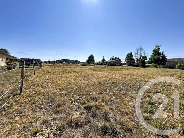 Terrain 1243 m²