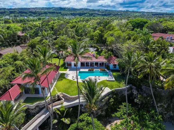 Villa pieds dans l'eau Cabrera Puerto Plata