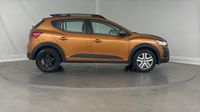 Dacia Sandero 1.0 TCe 90ch Stepway Expression — photo 4