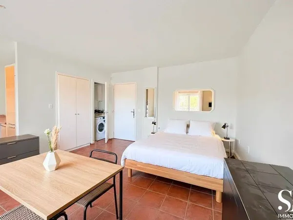 Studio 1 pièce 29 m²