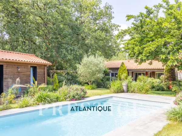 PORNIC - MAISON 115M2 - PISCINE - STUDIO - TERRAIN 2000M2