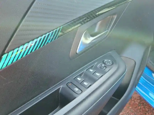 Peugeot 208 puretech 100 s&amp;s eat8 — photo 71
