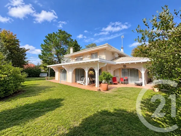 Maison 7 pièces 194 m²
