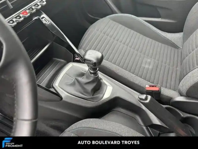 Peugeot 2008 1.5 bluehdi 110ch s&amp;s style — photo 14