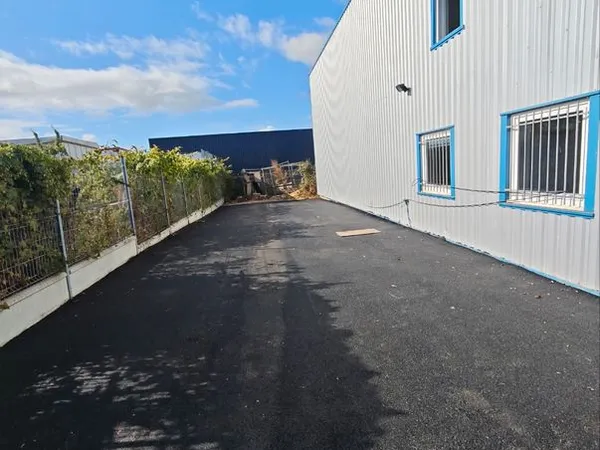 Stockage Location Goussainville  120m² 1200€