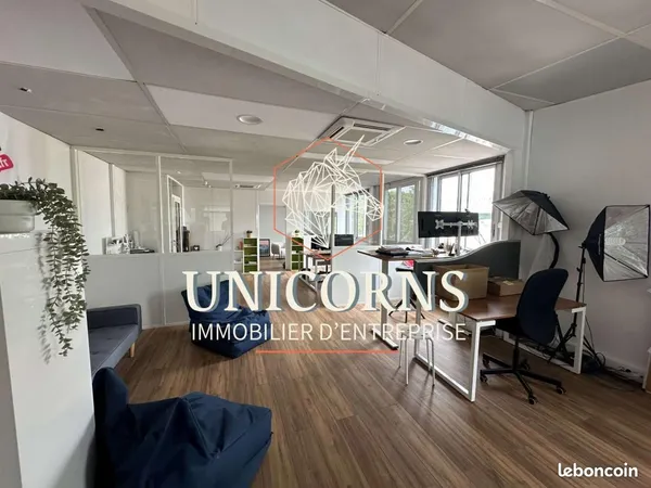 Bureaux 278 m²