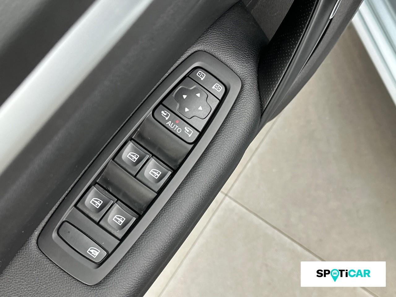 Renault Megane estate 1.6 e-tech plug-in 160ch techno — photo 19
