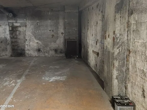 Vente Parking - Paris 14 - Petit Montrouge - Porte d'Orléans - Montsouris