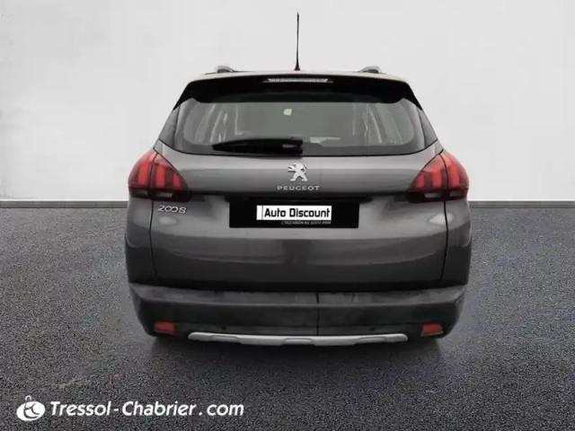 Peugeot 2008 puretech 130ch s&amp;s eat6 allure — photo 4