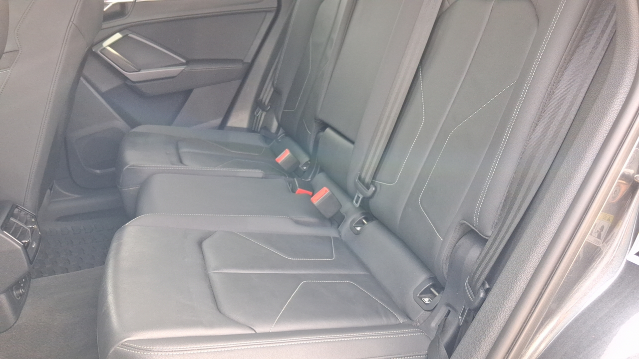 Audi Q3 35 TDI 150 ch Quattro — photo 12
