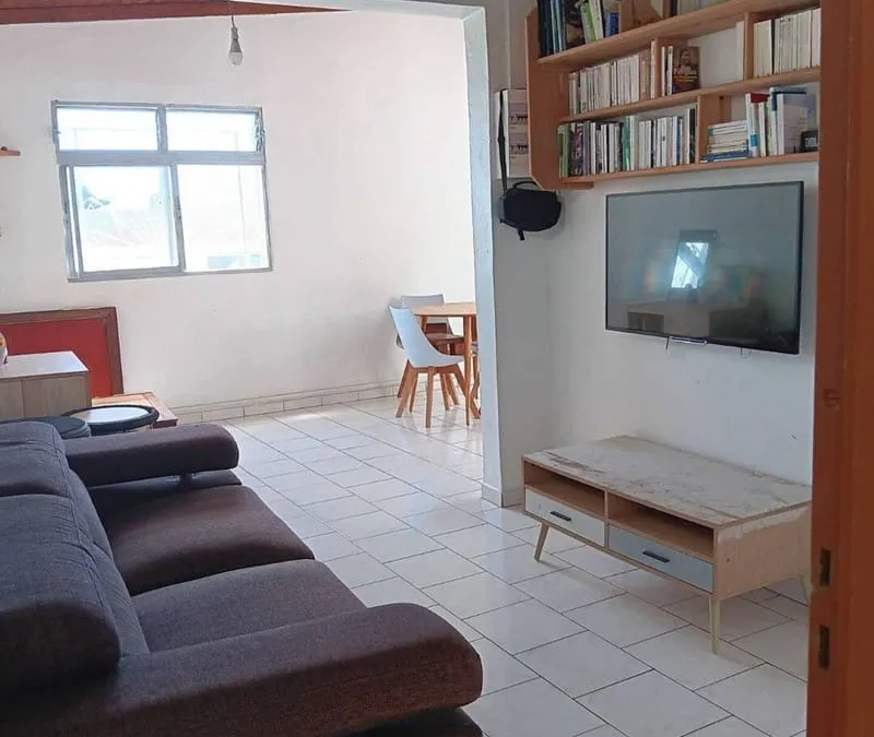 Photo 1