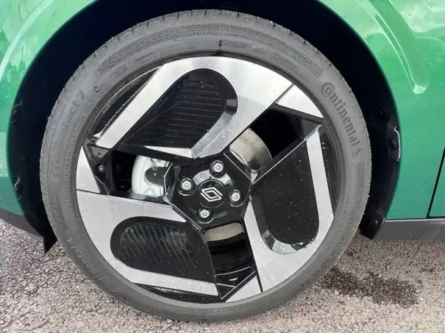 Renault Twingo e-tech electrique 80 ch autonomie urbaine — photo 9