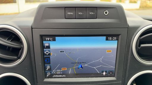 Peugeot Partner Tepee 1.6 BlueHDi 100 - Outdoor – 2018 – 83141 km – Diesel – Boîte Manuelle — photo 22