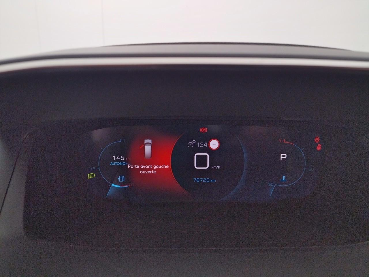 Peugeot 2008 puretech 130 s&s eat8 allure pack — photo 18
