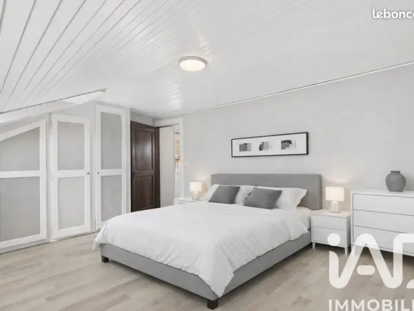 Maison 7 pièces 166 m²