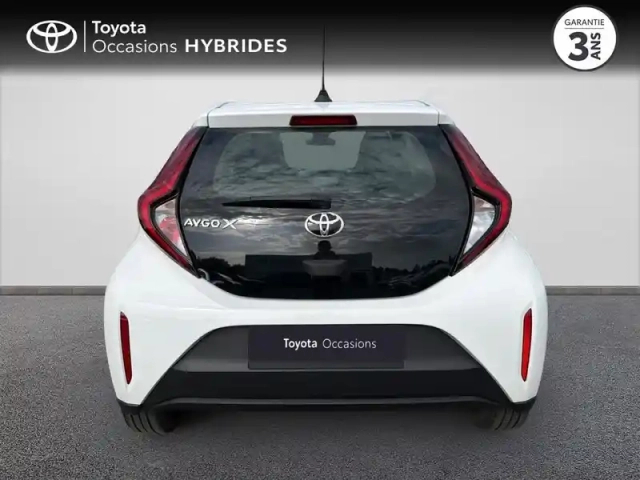 Toyota Aygo X 1.0 vvt-i 72ch dynamic my23 — photo 10