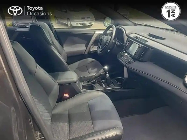 Toyota Rav4 143 d-4d design 2wd — photo 6