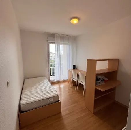 Studio 1 pièce 18 m²