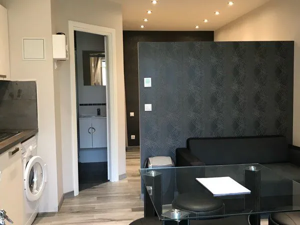 Appartement Location Grilly 1p 24m² 990€