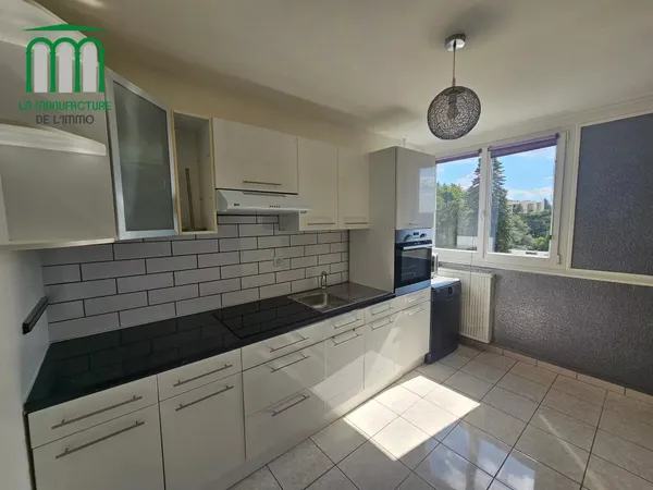 Appartement F3 - 64,94M2 - Cave - Saint-Etienne Secteur La Métare