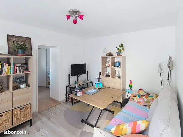 Location F2 Plain pied Centre ville + garage fermé