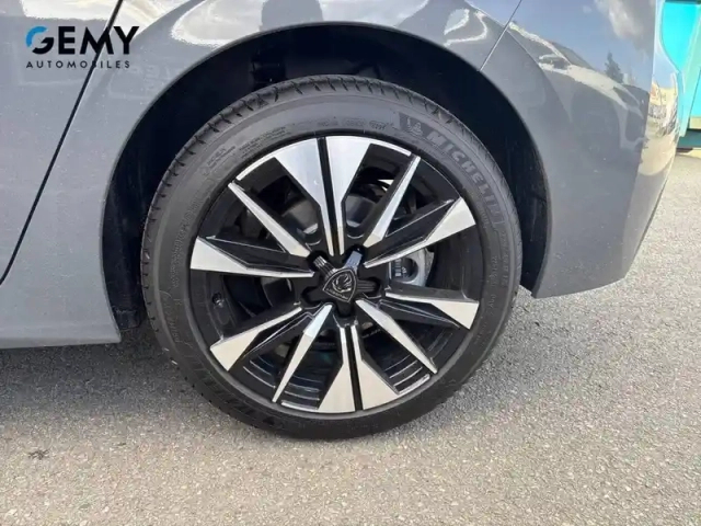 Peugeot 308 hybrid 145 e-dcs6 — photo 36