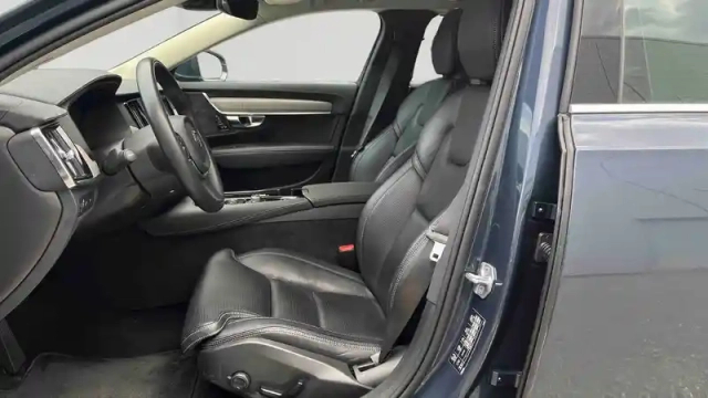Volvo V90 t8 awd recharge 303 + 87 ch geartronic 8 — photo 4