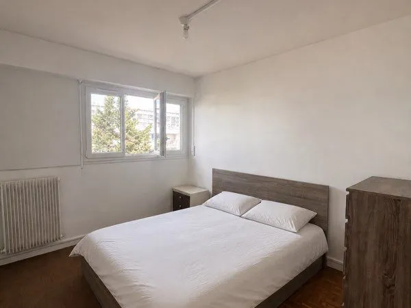 🏠 COLOCATION ÉTUDIANTE- GRAND APPARTEMENT MEUBLÉ ENVIRON 80 m² - LA ROCHELLE