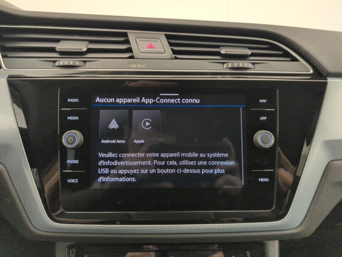Volkswagen Touran — photo 19