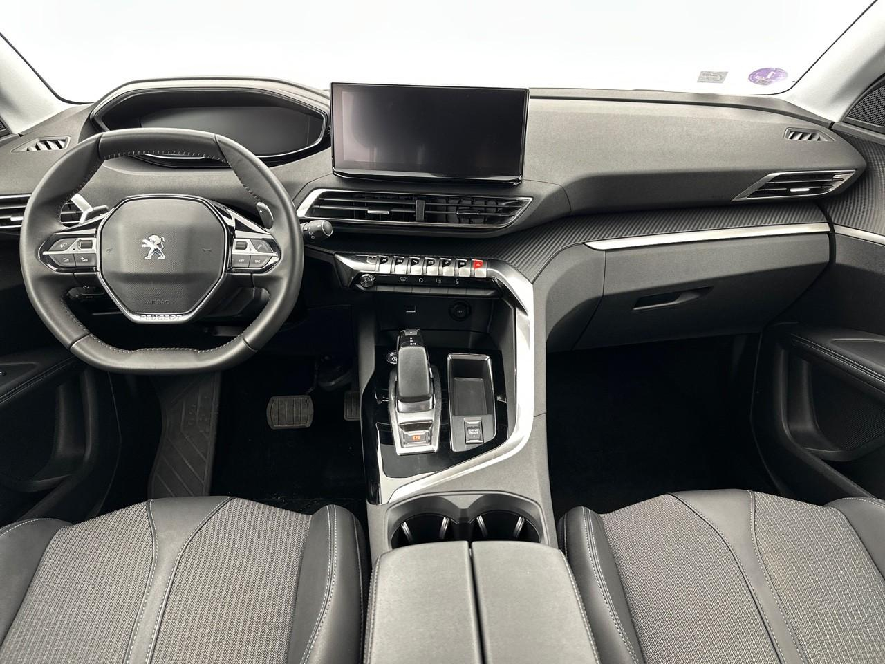 Peugeot 3008 hybrid 225 e-eat8 allure — photo 11