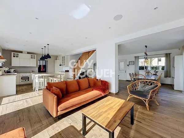 Maison 8 pièces 174 m²