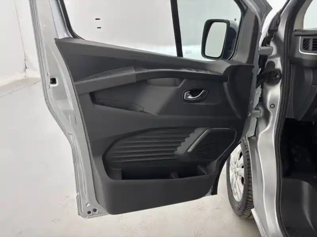 Renault Trafic l1 dci 150 energy s&amp;s — photo 25