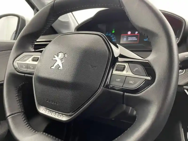 Peugeot 208 electrique 50 kwh 136ch — photo 29
