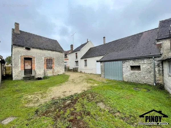 DORDIVES - Ensemble immobilier avec potentiel - Idéal projet professionnel ou habitation avec activi