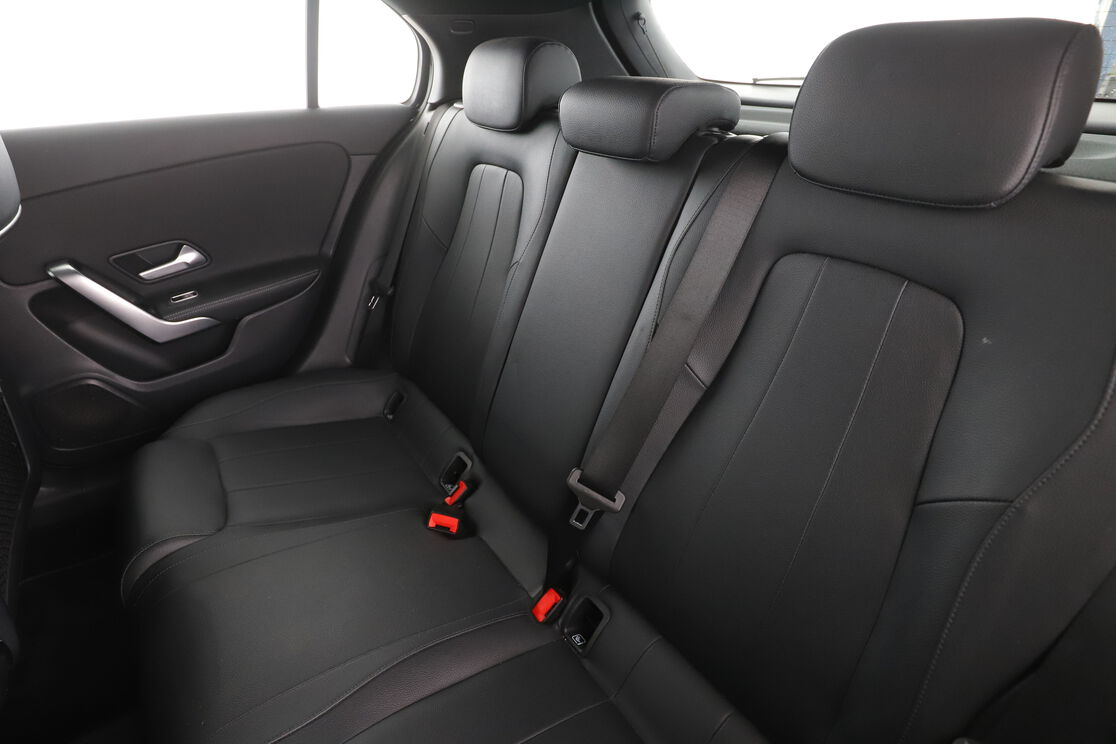 Mercedes-Benz Classe A 180 d Progressive Line 8G-DCT — photo 13