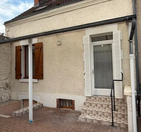 Maison a louer secteur centre ville & lycees