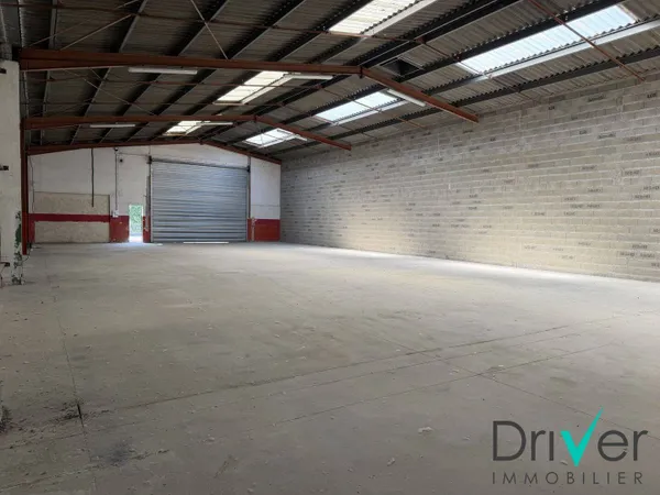Local commercial 402 m²