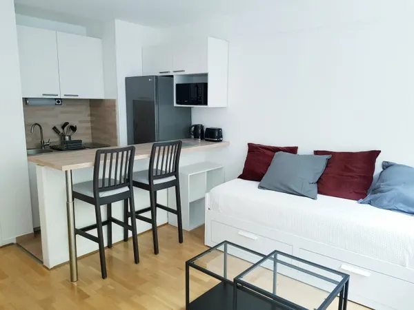 Loue studio meublé 22,25m² Paris 11ème - Philippe Auguste