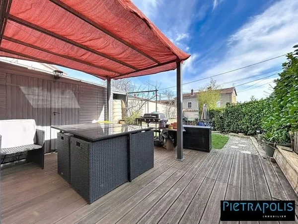 Appartement 6 pièces 157 m²