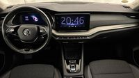 Skoda Octavia Combi 2.0 TDI 150ch Ambition DSG7 — photo 11